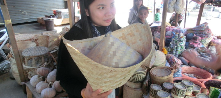 Die Sticky Rice Kultur in Laos. Und das schon zum Frühstück.