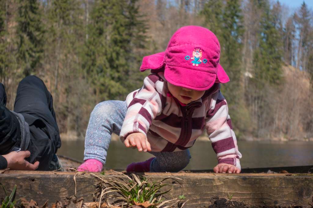 Wandern mit Baby Kleidung