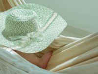 Jetlag bei Kindern: Diese 4 Tipps helfen wirklich