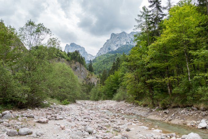Wanderung im Kaisertal mit Kleinkind am Kaiserbach