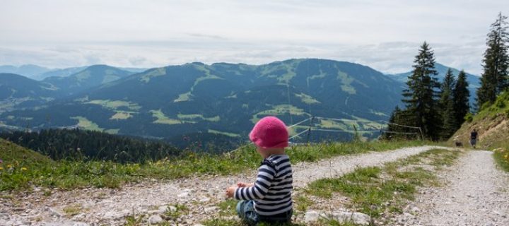 Anleitung für einen möglichst stressigen Wandertag mit Kleinkind