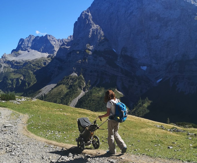 Unterwegs mit dem Outdoor Kinderwagen Hike Kid