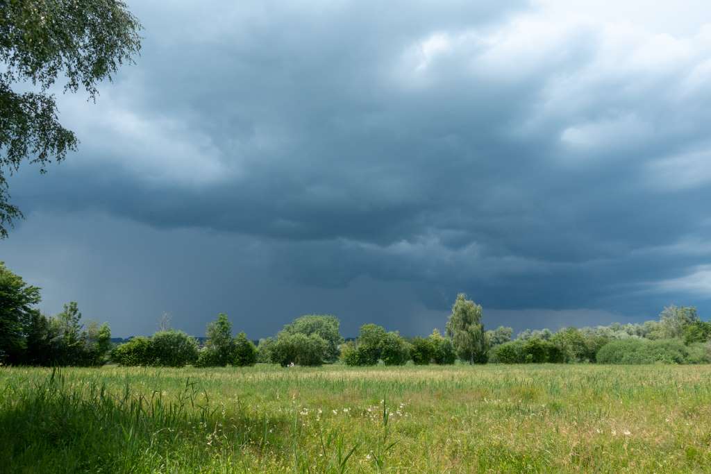 Gewitter am Chiemsee Radweg