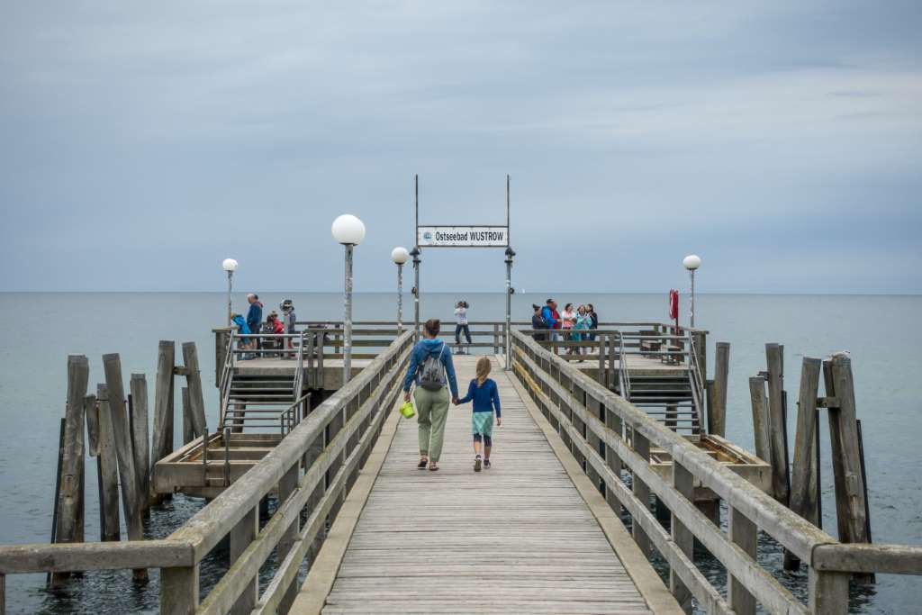 Urlaub am Darß Familie Seebrücke Wustrow