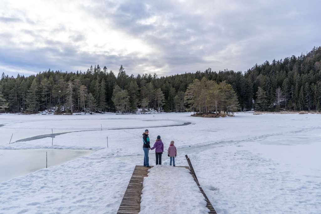 Seefeld mit Kindern Winterwanderung Friedensweg